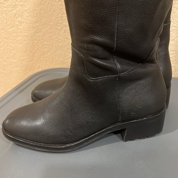 Vince Camuto Jorshie2 Wide Calf Tall Black Leather Boots Size 7M (EU 37.5) - Picture 8 of 15